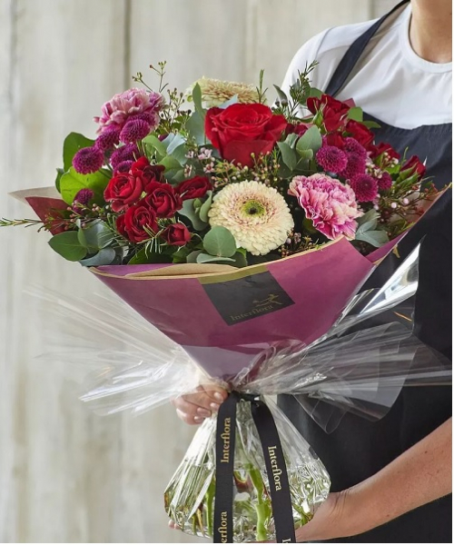 Send Online Flowers to UK England Best Florist Windsor Berkshire